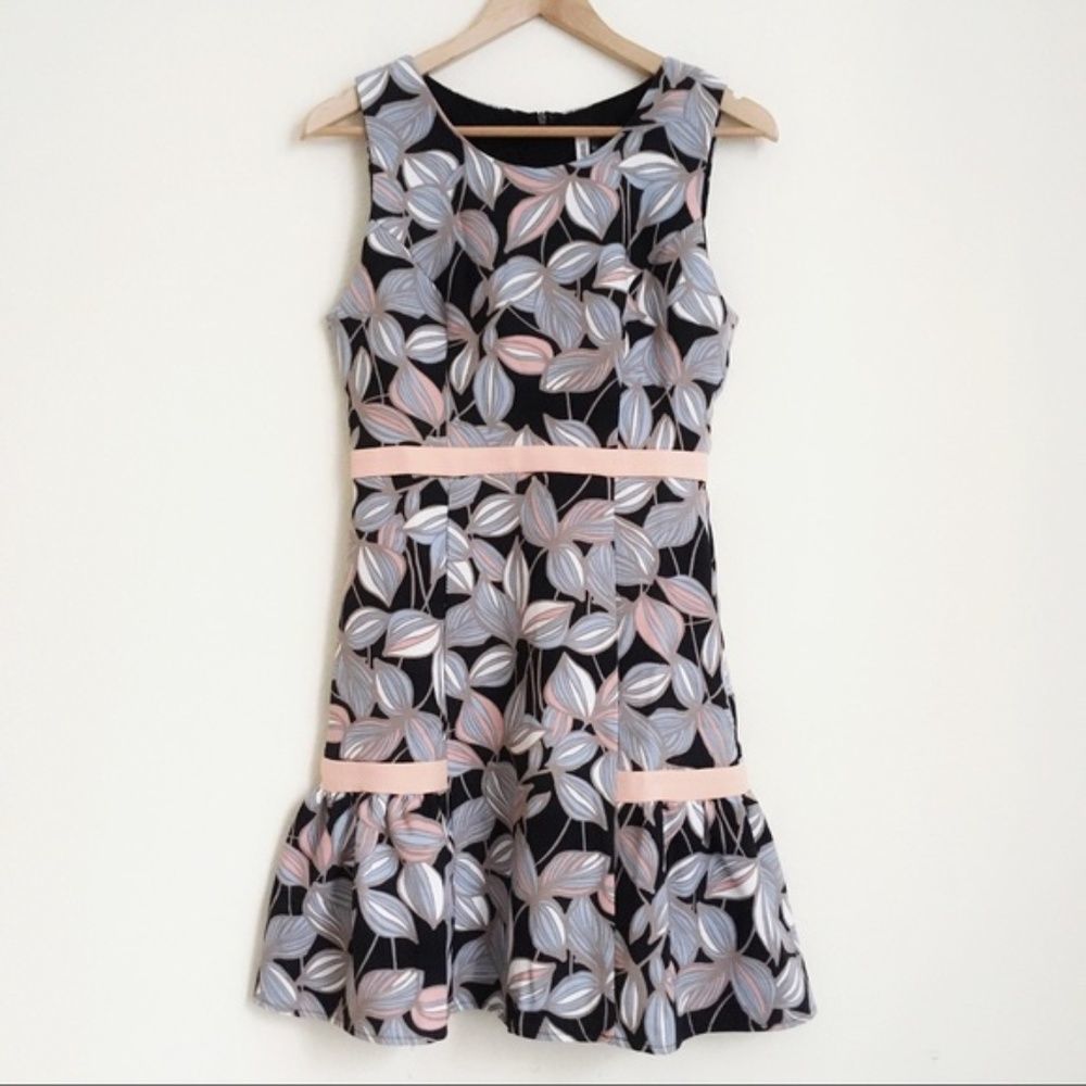 Le Shop Juniors Black & Coral Leaf Print Sleeveless Dress Size M Flowy Sundress